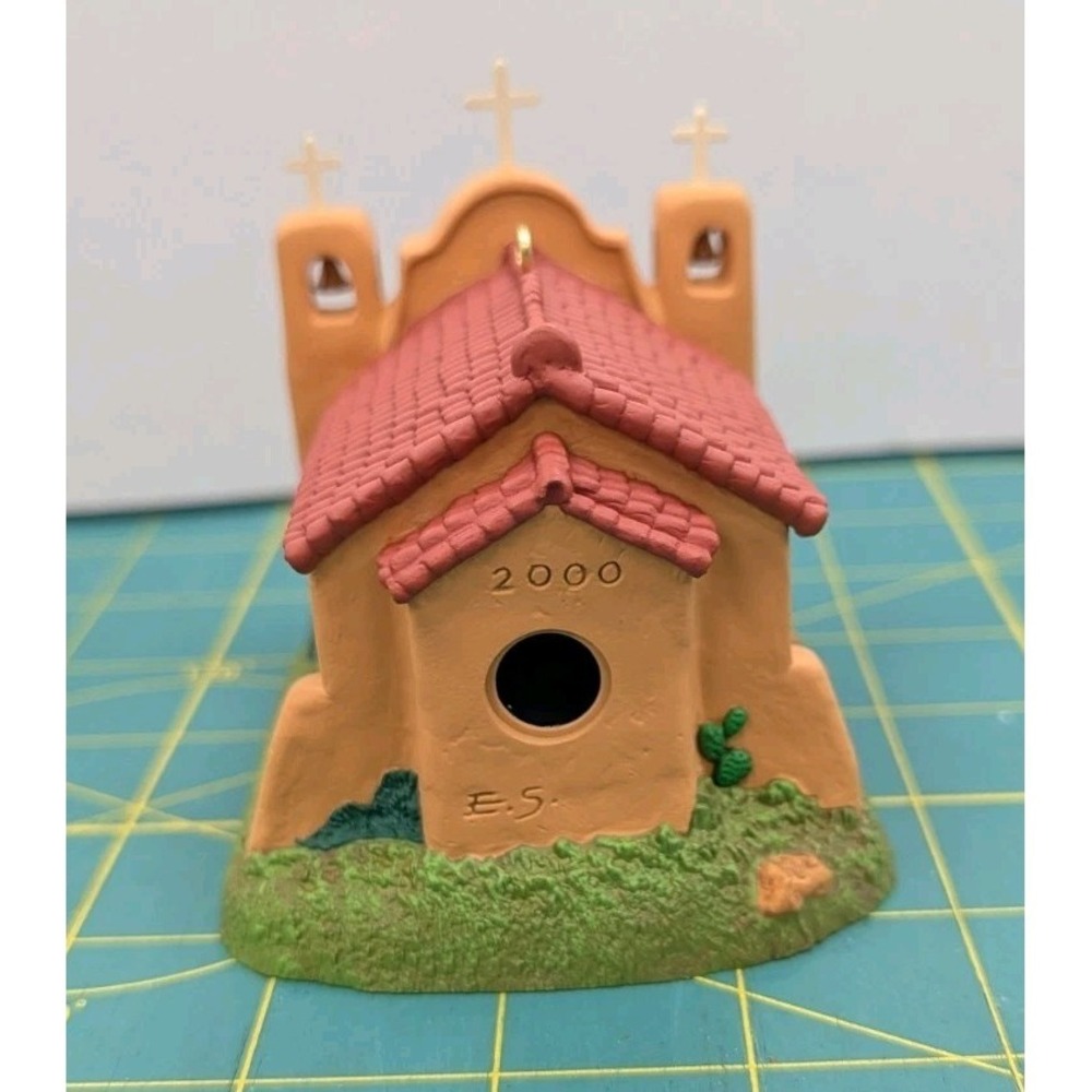Adobe Church 3.5" Hallmark Keepsake Collection Candle Services Christmas 2000 - Picture 8 of 12